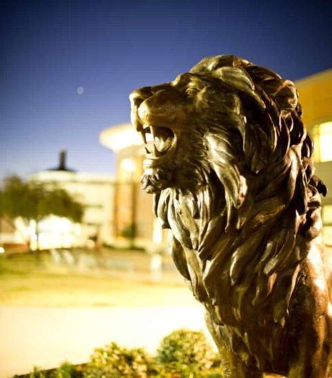 狮子 Statue - RSC